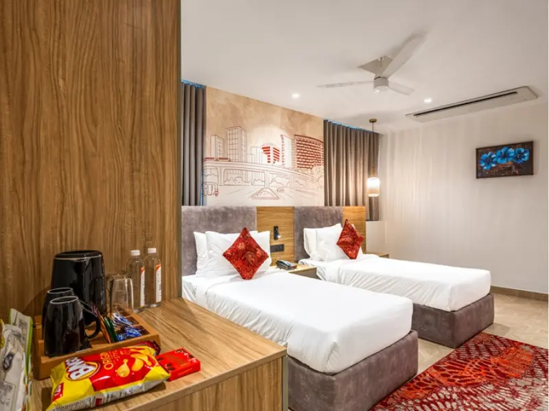 Luxury Suite with Twin Beds