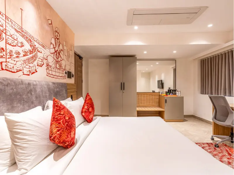 Luxury Suite with King Bed